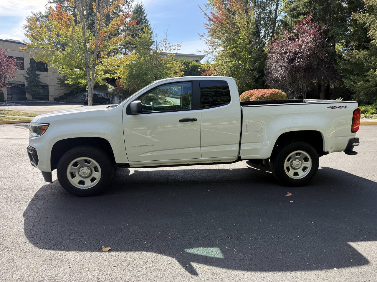 Used 2021 Chevrolet Colorado W/T w/ WT Convenience Package AWD/4WD image 12