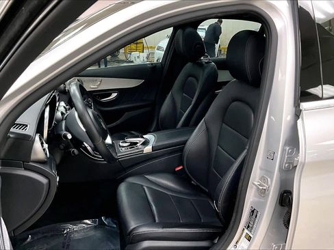 Used 2015 Mercedes-Benz C 300 4MATIC Sedan image 9