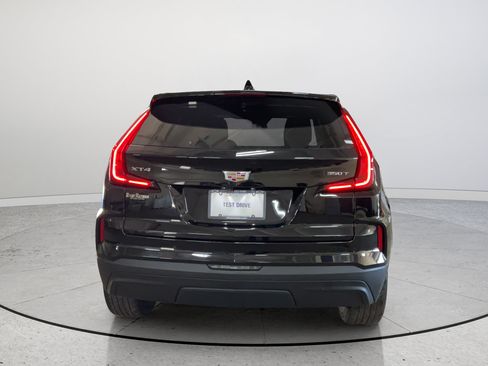 Certified 2024 Cadillac XT4 Luxury FWD image 8