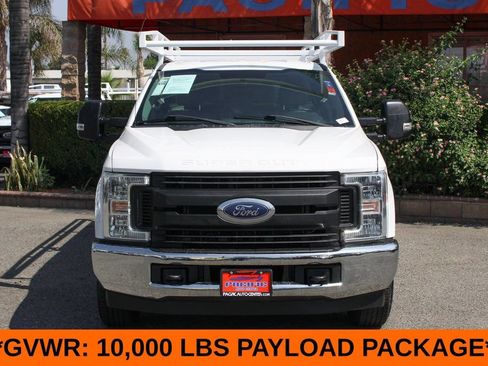 Used 2018 Ford F250 XL w/ Power Equipment Group RWD image 3