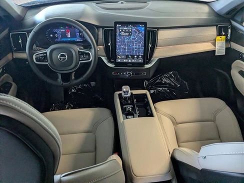 Certified 2026 Volvo XC90 B6 Plus w/ Protection Package Premier AWD/4WD image 15