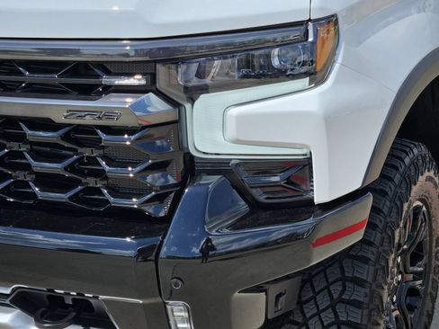 New 2026 Chevrolet Silverado 1500 ZR2 w/ Dark Appearance Package AWD/4WD image 10