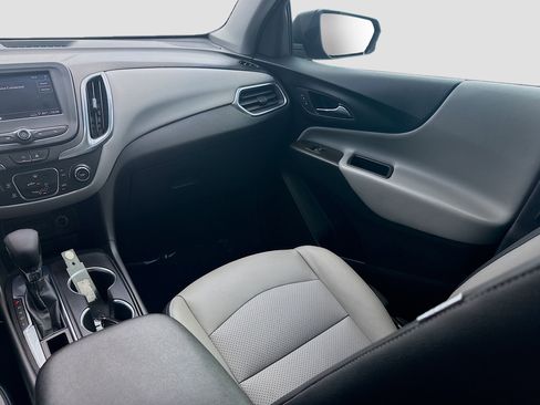 Used 2024 Chevrolet Equinox LS w/ LS Convenience Package FWD image 19