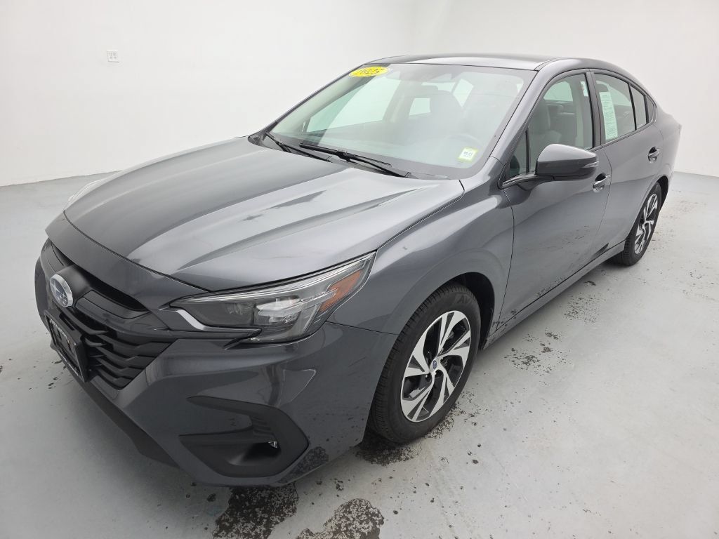 Used 2025 Subaru Legacy Premium AWD/4WD image 4
