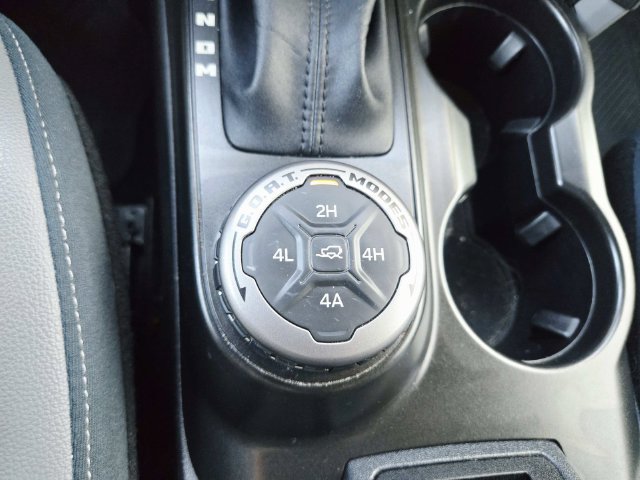Used 2022 Ford Bronco Outer Banks w/ Sasquatch Package AWD/4WD image 29