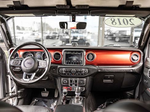 Used 2018 Jeep Wrangler Unlimited Rubicon AWD/4WD image 33