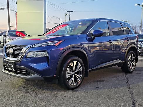 Certified 2023 Nissan Rogue SV image 3