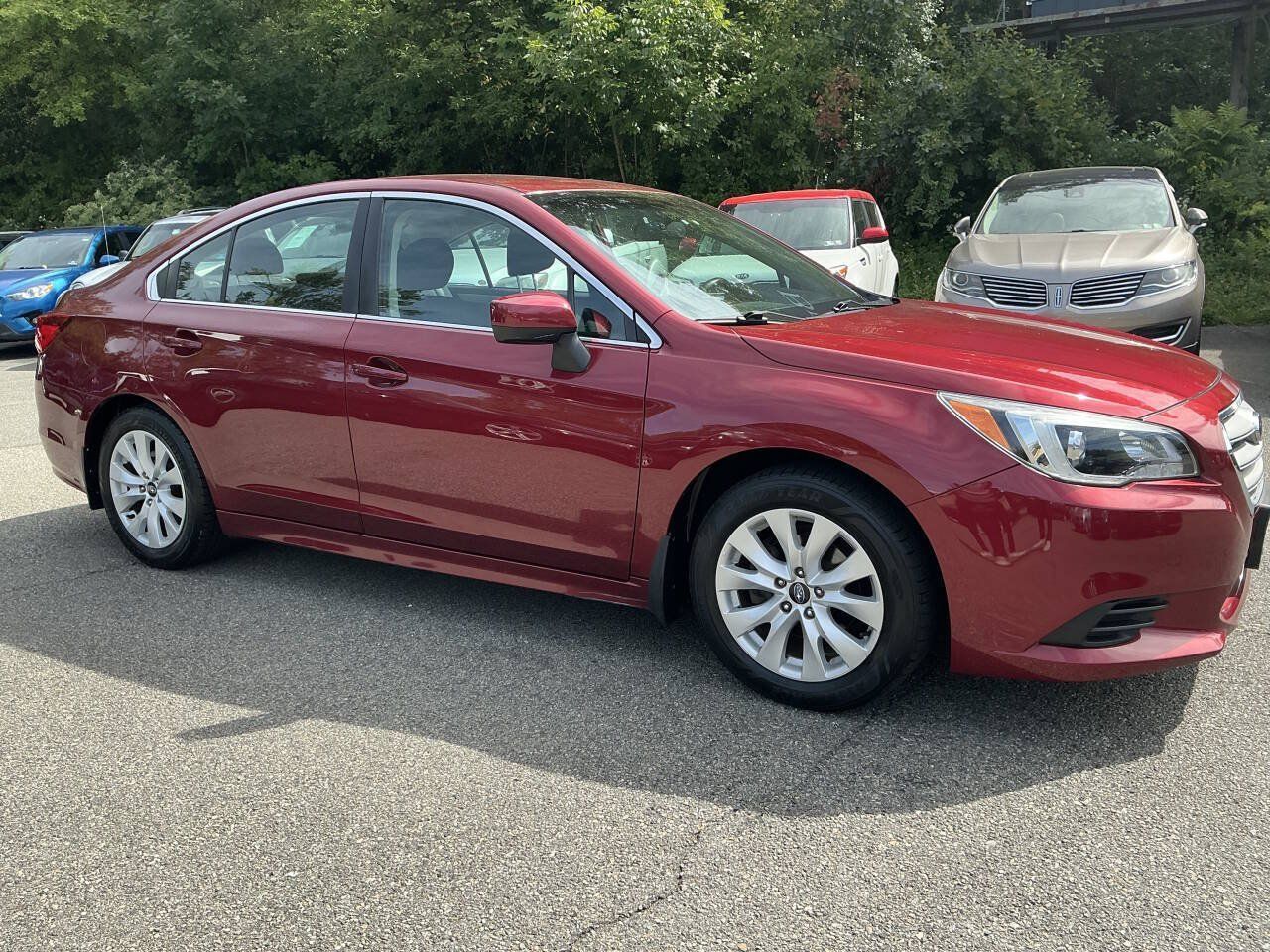 Used 2016 Subaru Legacy 2.5i Premium AWD/4WD image 3
