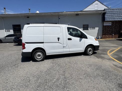 Used 2017 Chevrolet City Express LS image 9