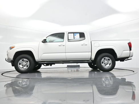 Used 2023 Toyota Tacoma SR AWD/4WD image 42