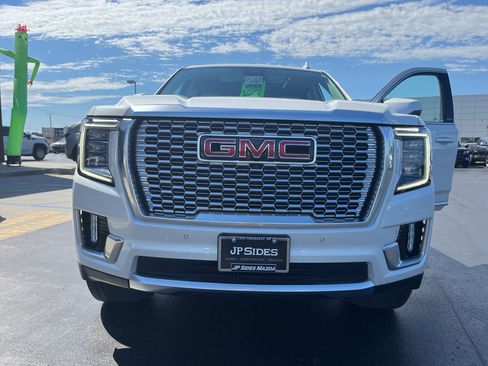 Used 2024 GMC Yukon XL Denali w/ Denali Reserve Package AWD/4WD image 62
