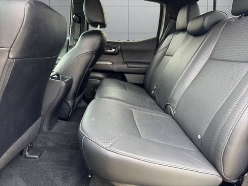 Certified 2022 Toyota Tacoma Limited AWD/4WD image 78