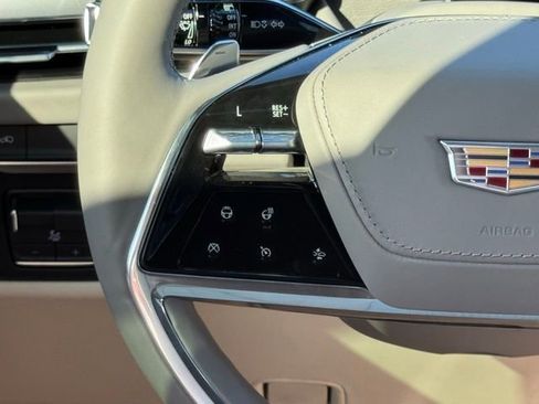 New 2025 Cadillac Escalade Sport Platinum w/ LPO, ONYX Package image 26