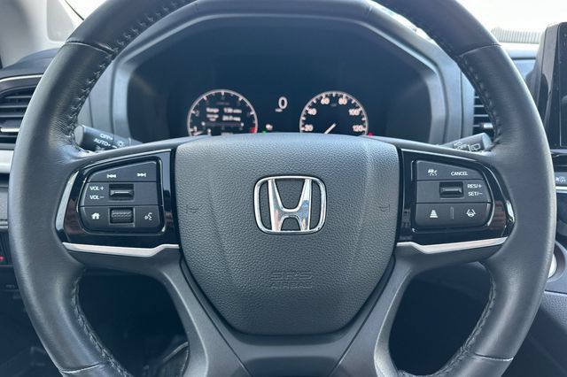 Used 2025 Honda Odyssey EX-L image 27