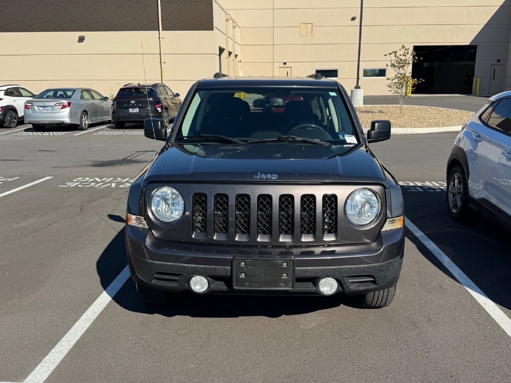 Used 2016 Jeep Patriot Latitude w/ Sun/Sound Group AWD/4WD image 6