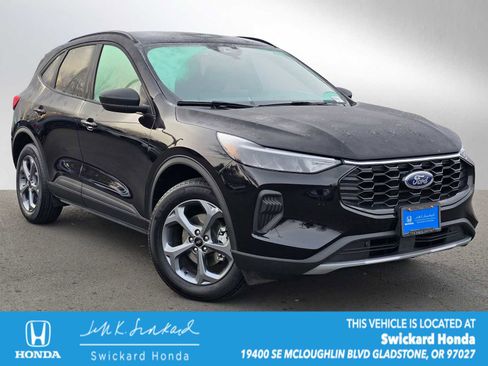 Used 2025 Ford Escape ST-Line image 1