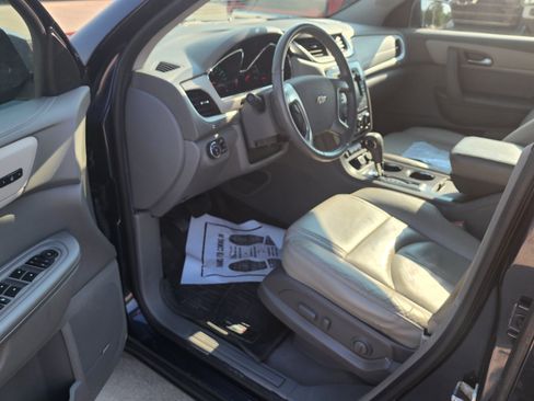 Used 2016 Chevrolet Traverse LT AWD/4WD image 8
