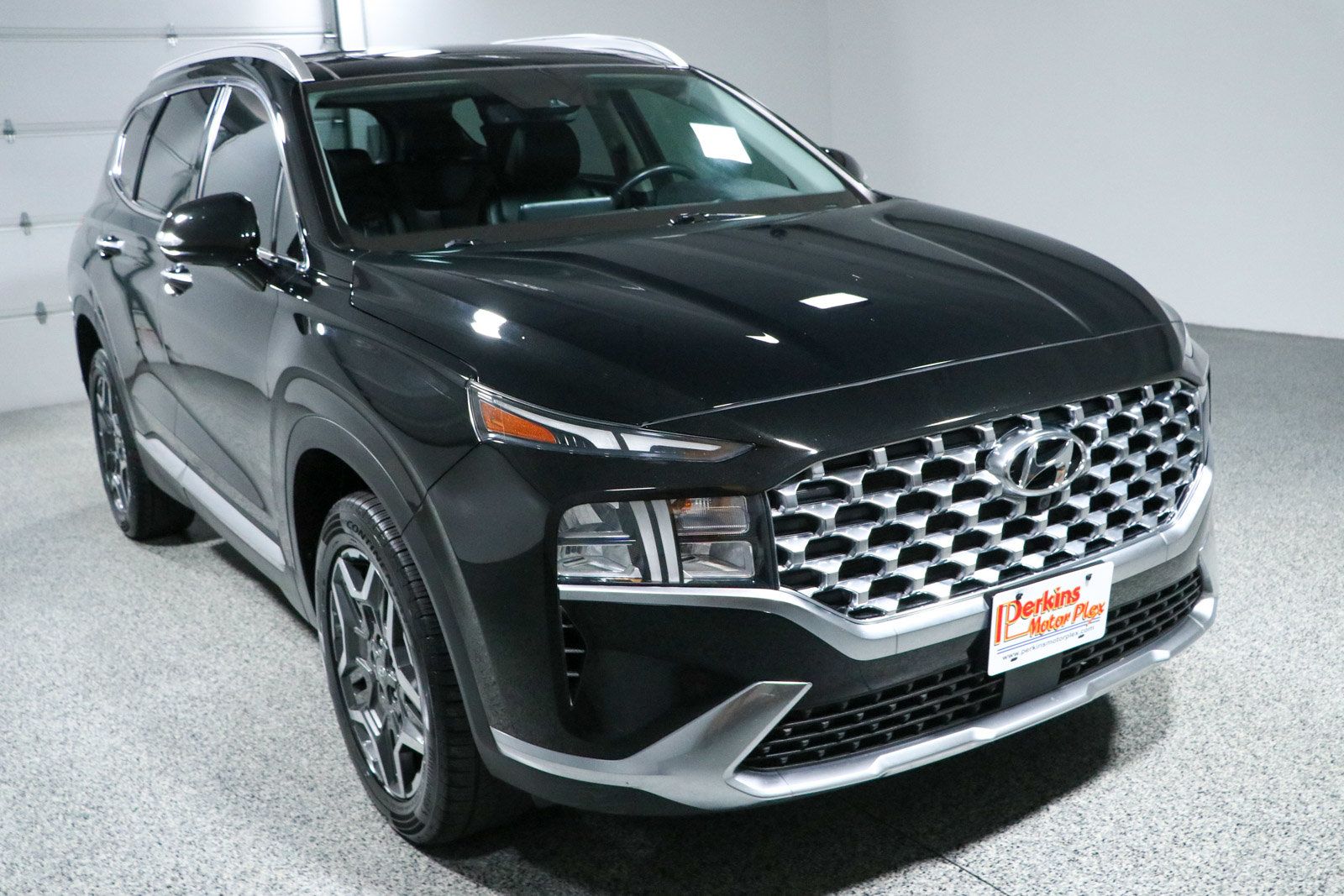 Used 2023 Hyundai Santa Fe SEL Premium AWD/4WD image 5