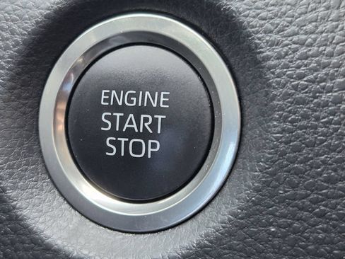 Used 2025 Toyota Corolla SE FWD image 22