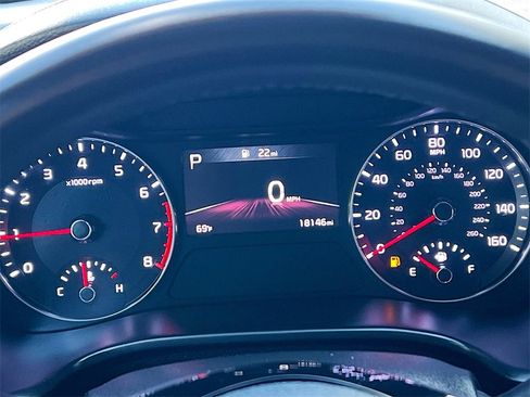 Used 2024 Kia Forte GT-Line w/ GT-Line Premium Package image 12