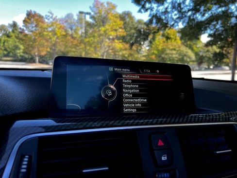 Used 2016 BMW M4 Convertible image 46