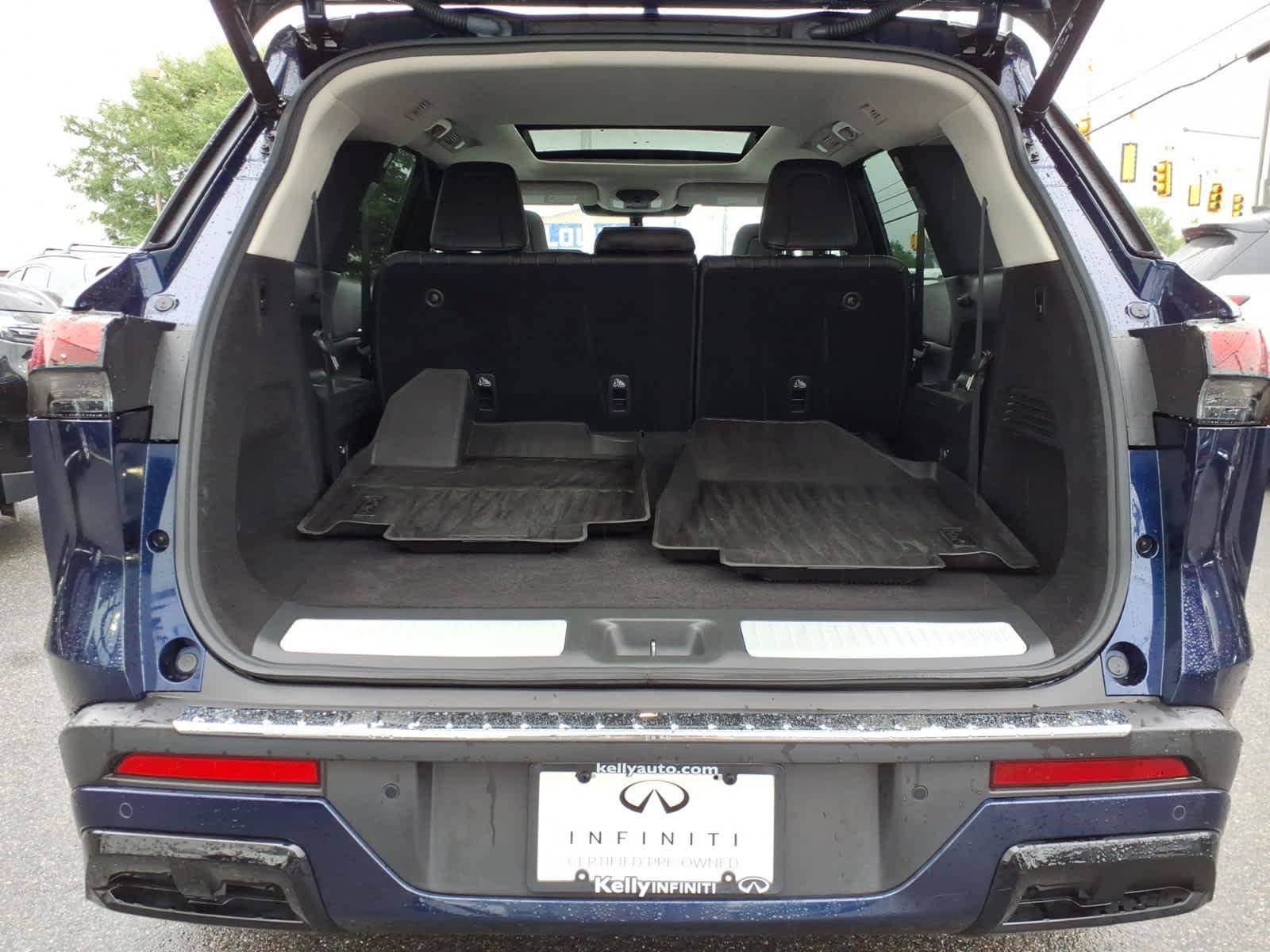 Certified 2023 INFINITI QX60 Luxe w/ Cargo Package AWD/4WD image 16