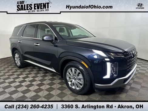 Used 2023 Hyundai Palisade SE image 1