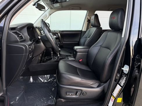 Used 2019 Toyota 4Runner TRD Off-Road Premium image 9