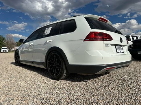 Used 2017 Volkswagen Golf Alltrack SEL AWD/4WD image 6