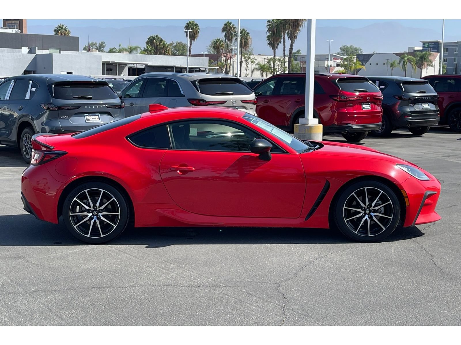 Used 2022 Toyota GR86 w/ ALL Weather Mat Package (TMS) RWD image 8