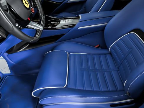 Used 2025 Ferrari Purosangue image 31