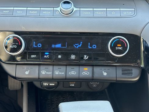 Used 2023 Hyundai Elantra SEL w/ Convenience Package FWD image 24