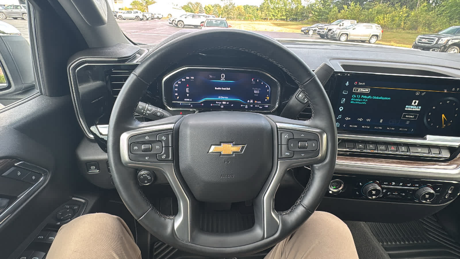 Used 2024 Chevrolet Silverado 1500 LT AWD/4WD image 10