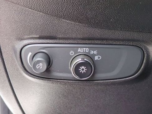 Used 2019 Chevrolet Equinox LT AWD/4WD image 15