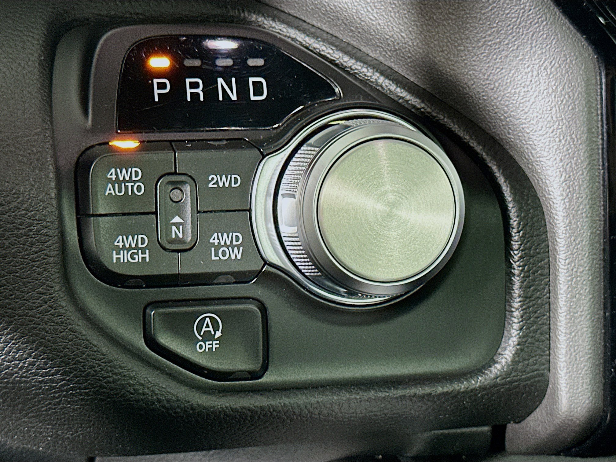 Used 2024 RAM 1500 Laramie AWD/4WD image 25