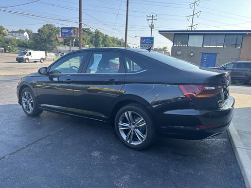 Used 2019 Volkswagen Jetta R-Line FWD image 7