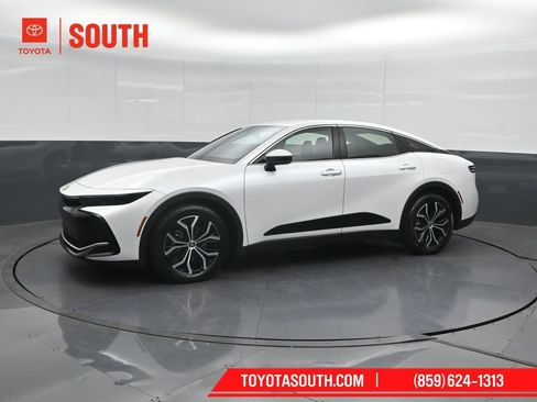 Used 2024 Toyota Crown AWD/4WD image 7