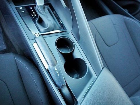 New 2026 Hyundai Elantra Sport image 34