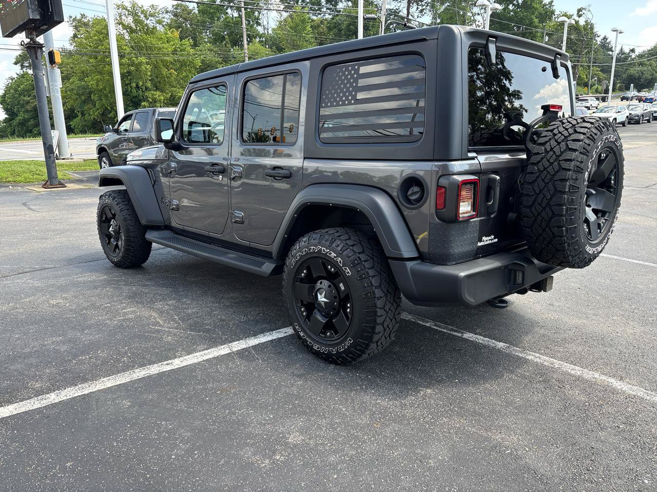 Used 2022 Jeep Wrangler Unlimited Sport AWD/4WD image 7