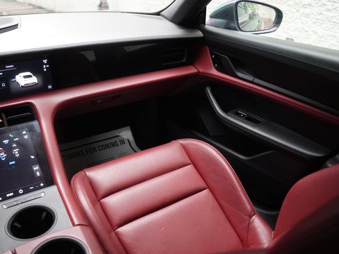 Used 2021 Porsche Taycan RWD image 24