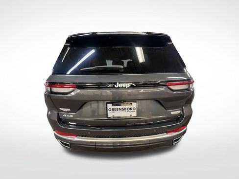 Used 2025 Jeep Grand Cherokee Summit AWD/4WD image 5