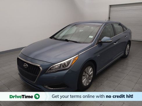 Used 2016 Hyundai Sonata SE image 1