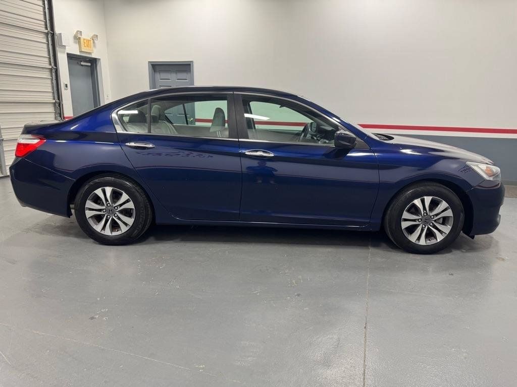 Used 2013 Honda Accord LX image 6