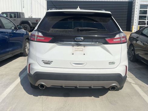 Used 2019 Ford Edge SEL w/ Equipment Group 201A FWD image 4