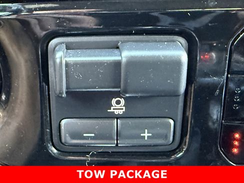 Used 2023 GMC Sierra 1500 SLT w/ SLT Premium Package AWD/4WD image 29
