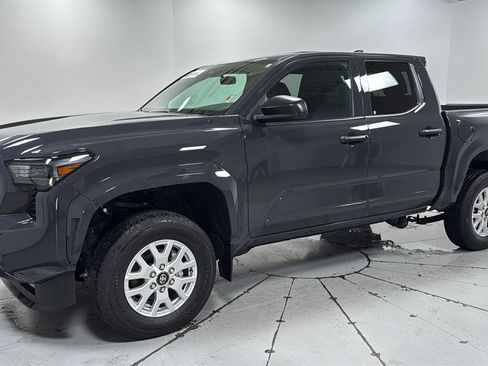 Certified 2024 Toyota Tacoma SR image 1