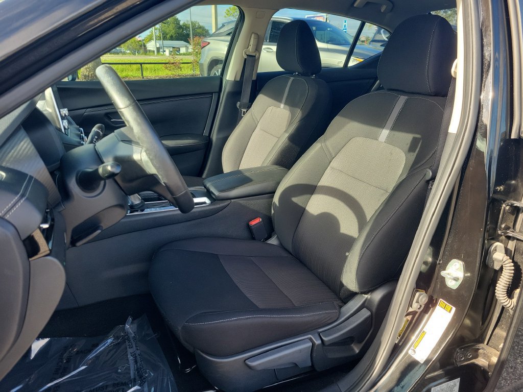 Certified 2023 Nissan Sentra SV w/ All-Weather Package FWD image 16
