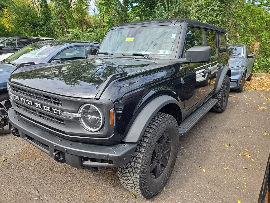 Used 2022 Ford Bronco Black Diamond AWD/4WD image 3