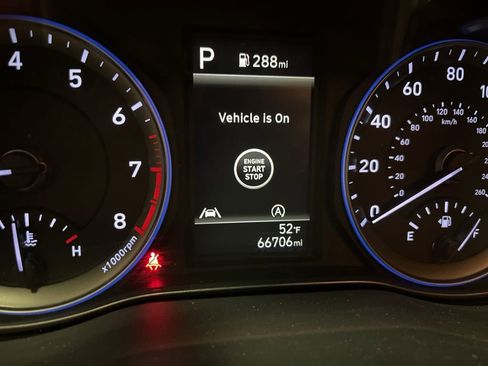 Certified 2022 Hyundai Kona SEL w/ Convenience Package image 5