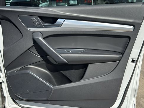 Certified 2024 Audi Q5 2.0T Premium w/ Convenience Package image 29